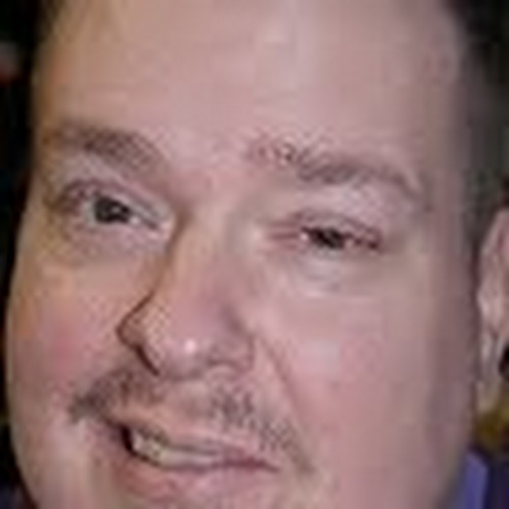 Meet your Posher, Tom